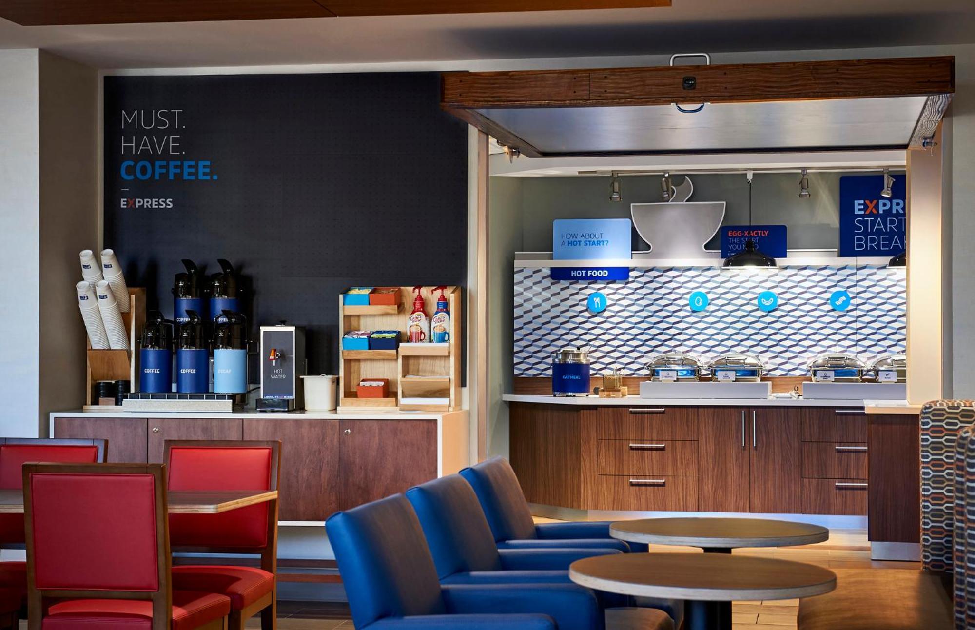 Holiday Inn Express & Suites - Aurora By Ihg Экстерьер фото